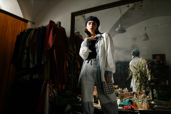 Astuces éblouissantes de coiffure pour sublimer les teints foncés